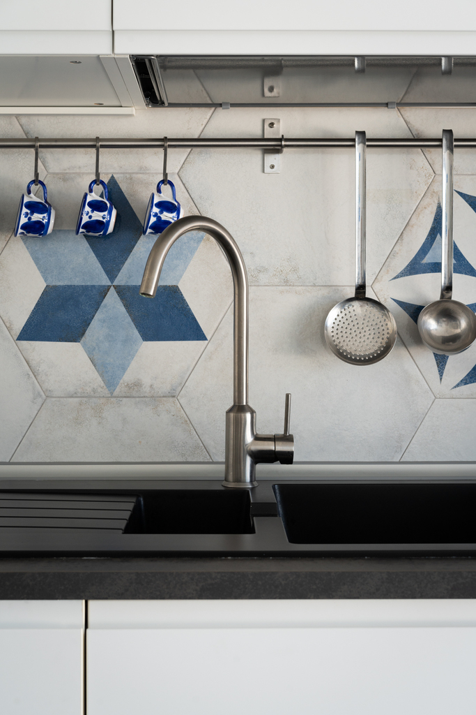 cucina attico dettaglio lavello design interni Crucitti Architetti