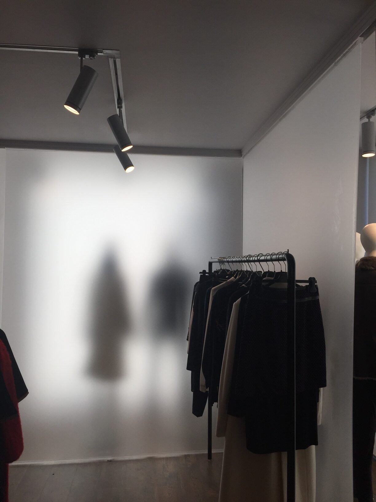 esposizione collezioni negozio Massimo Rebecchi design interni Crucitti Architetti