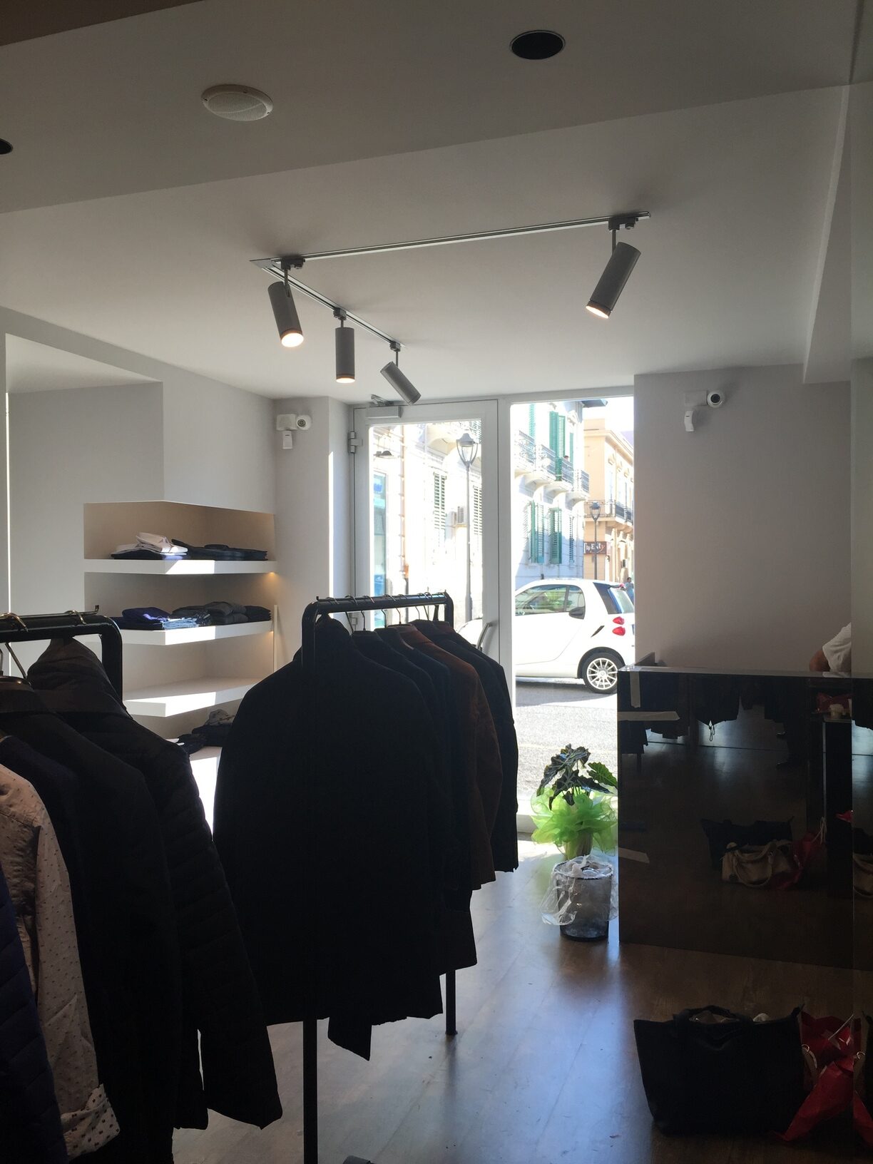 progetto negozio moda Massimo Rebecchi interior design Crucitti Architetti