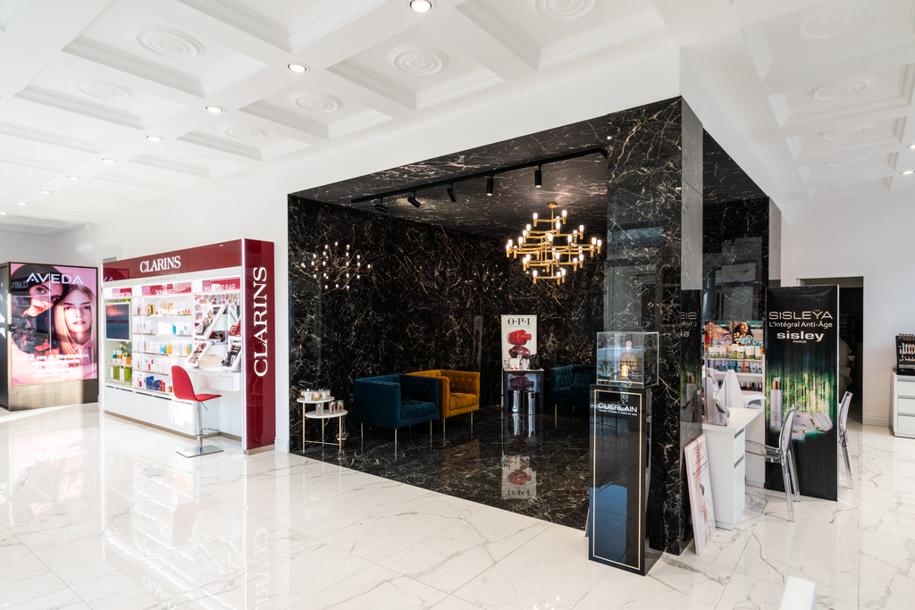 ingresso spa NAIMA Reggio Calabria marmo nero design Crucitti Architetti