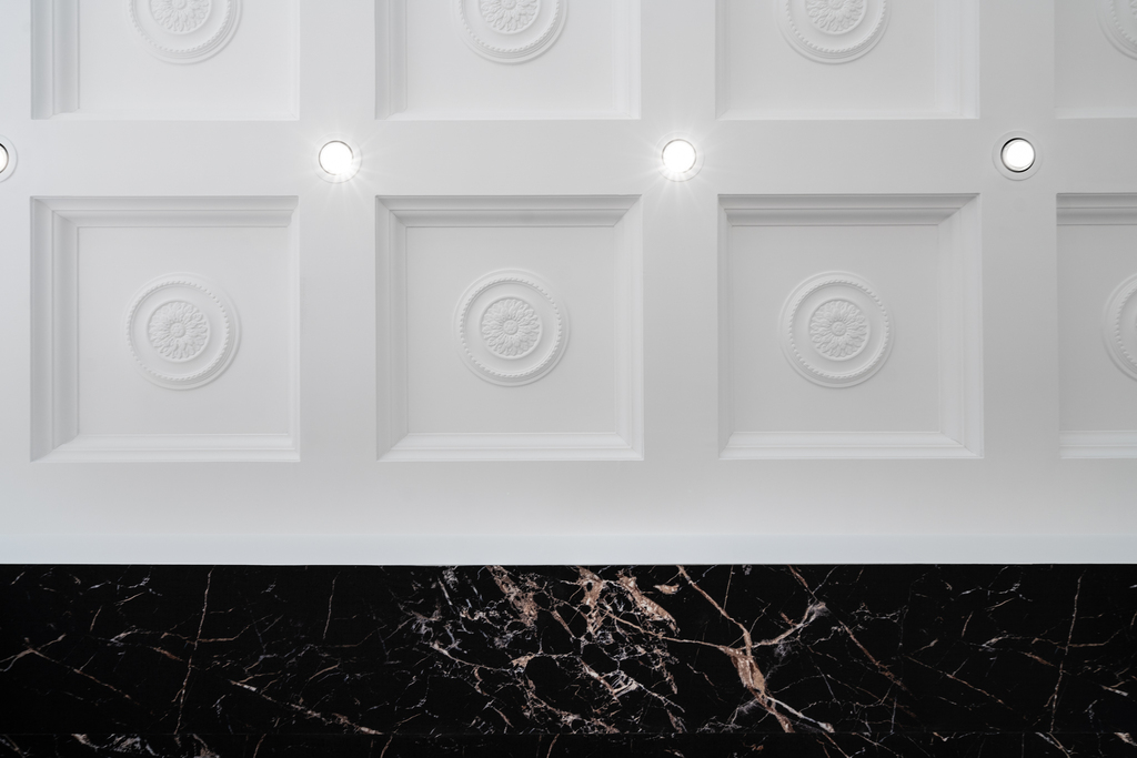 Soffitto marmo nero NAIMA spa Reggio Calabria Crucitti Architetti