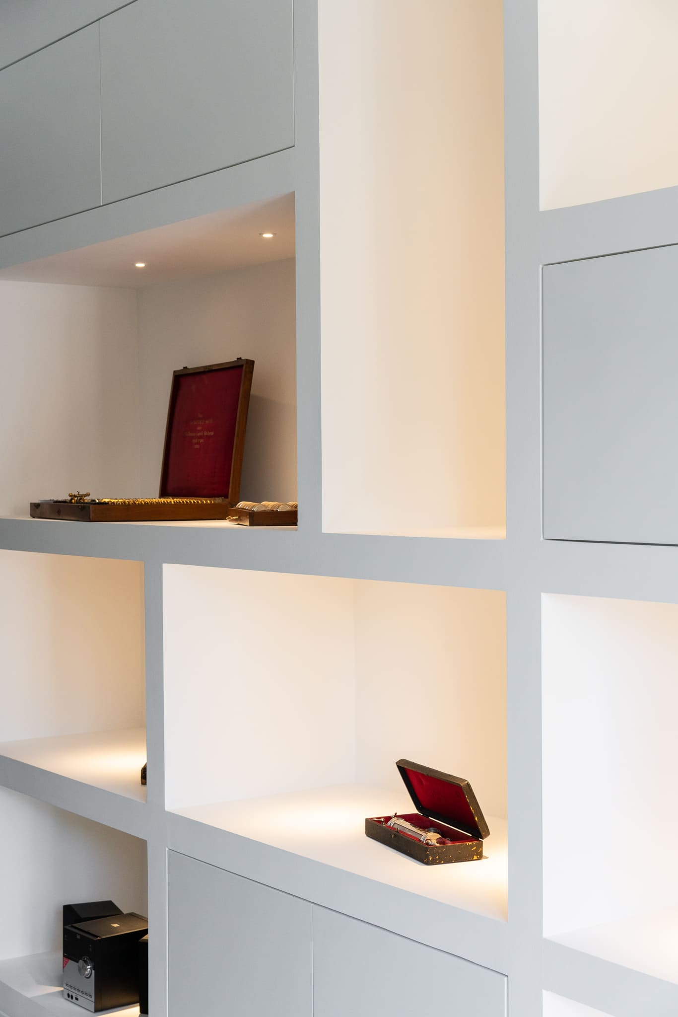 libreria su misura studio medico Reggio Calabria design interno Crucitti Architetti